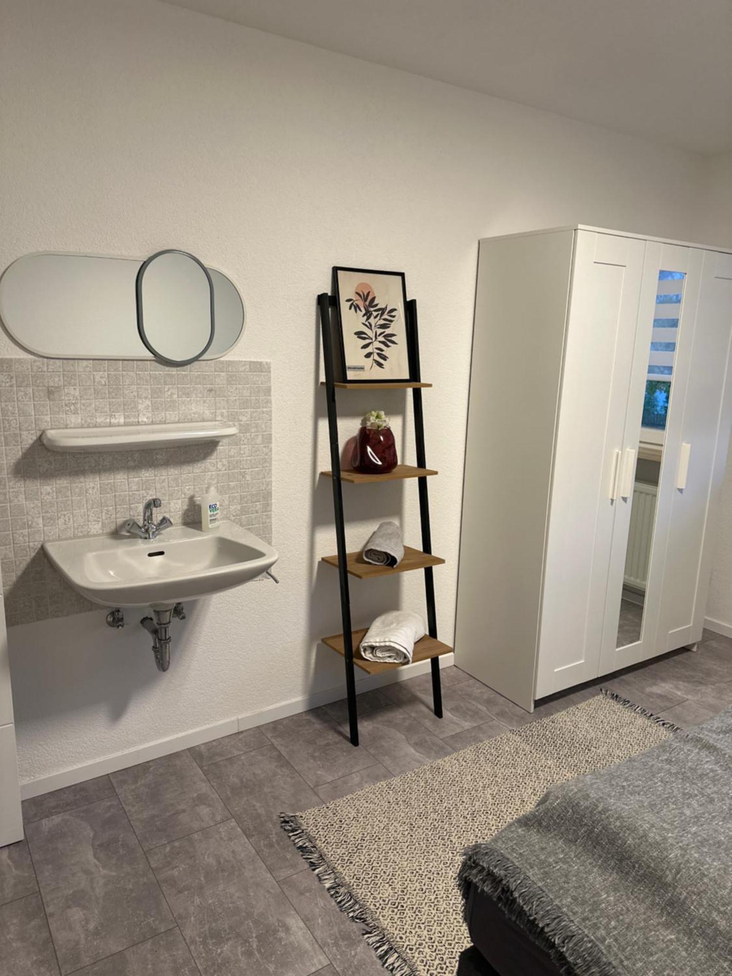 Weinstadt Monteurwohnnung Ferienwohnung Luaran gambar